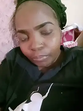 ShySexyBaddiexx online show from 06/09/26, 06:20