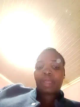 ShySexyBaddiexx online show from 02/12/26, 02:11