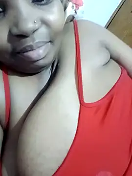 ShySexyBaddiexx online show from 10/07/25, 09:49