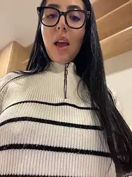 Snapshot of oh_nina chatting on 07/09/26, 12:33 oh nina online show from 07/09/26, 12:33