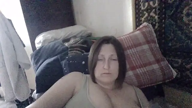 Snapshot of AllaSowinskaya chatting on 05/07/26, 09:34 AllaSowinskaya online show from 05/07/26, 09:34