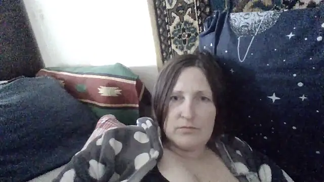 Snapshot of AllaSowinskaya chatting on 05/18/26, 09:36 AllaSowinskaya online show from 05/18/26, 09:36