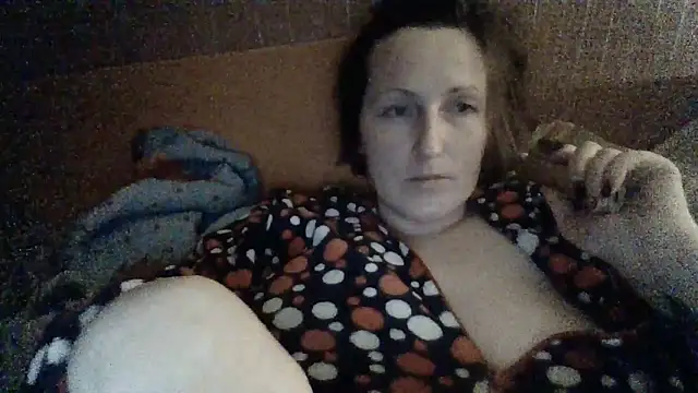Snapshot of AllaSowinskaya chatting on 10/01/25, 03:16 AllaSowinskaya online show from 10/01/25, 03:16