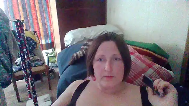 Snapshot of AllaSowinskaya chatting on 05/12/26, 11:05 AllaSowinskaya online show from 05/12/26, 11:05