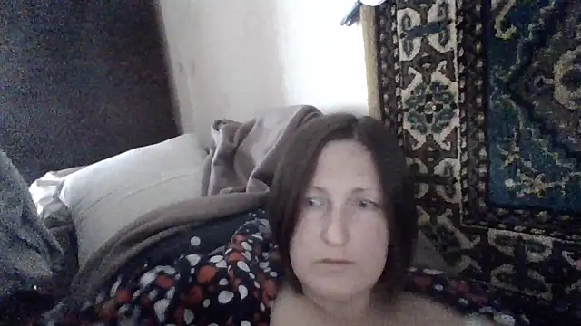 Snapshot of AllaSowinskaya chatting on 04/26/26, 11:40 AllaSowinskaya online show from 04/26/26, 11:40
