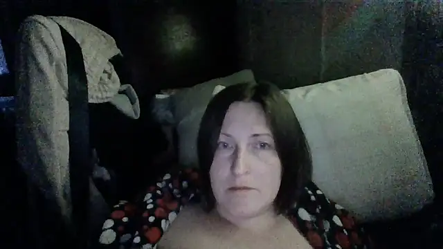 Snapshot of AllaSowinskaya chatting on 04/23/26, 05:14 AllaSowinskaya online show from 04/23/26, 05:14