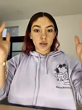 Victoria Beaumont online show from 03/25/26, 11:09