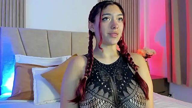 Victoria Beaumont online show from 11/21/25, 11:53