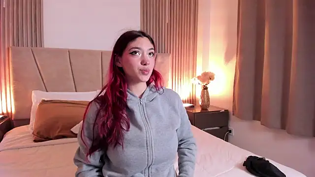 Victoria Beaumont online show from 03/04/26, 11:40