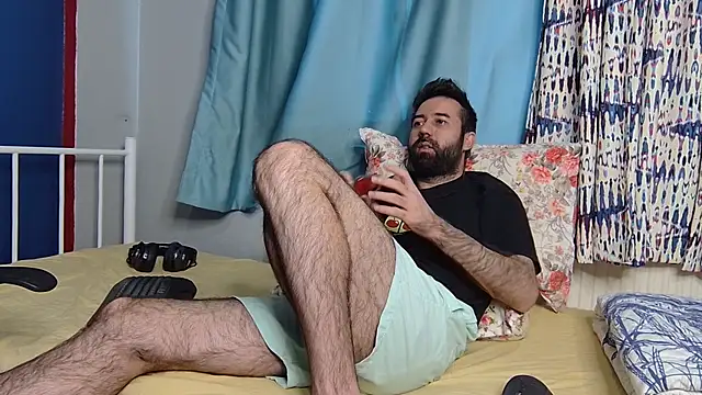 Snapshot of flydirty chatting on 12/03/25, 06:36 flydirty online show from 12/03/25, 06:36