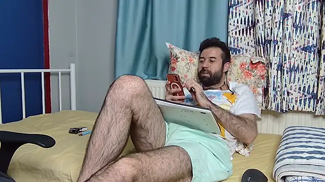 Snapshot of flydirty chatting on 11/28/25, 10:54 flydirty online show from 11/28/25, 10:54