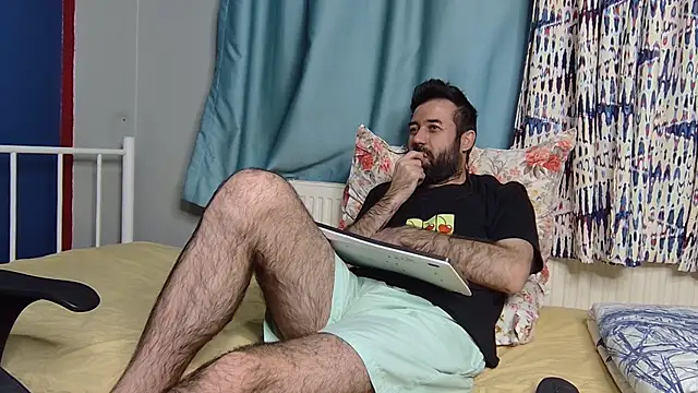 Snapshot of flydirty chatting on 12/03/25, 06:40 flydirty online show from 12/03/25, 06:40