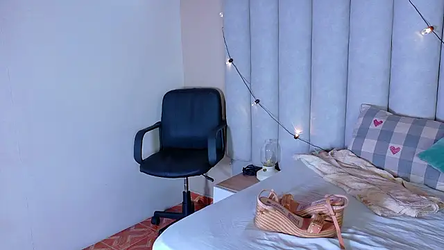 Snapshot of JenaCooper_ chatting on 02/17/26, 02:53 JenaCooper online show from 02/17/26, 02:53