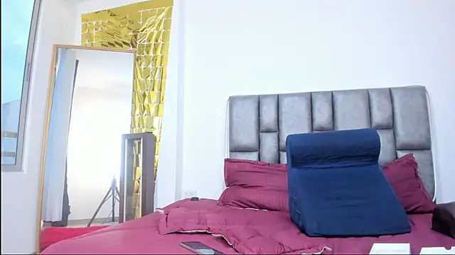 miaroberts69 online show from 01/11/26, 10:27