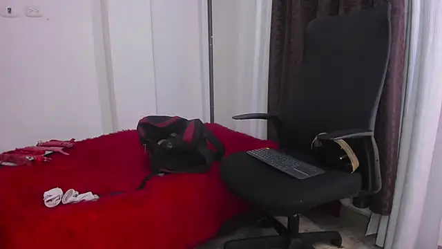 miaroberts69 online show from 05/09/26, 12:03