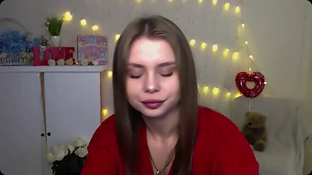 Snapshot of OceanicDawn chatting on 09/27/25, 07:47 OceanicDawn online show from 09/27/25, 07:47