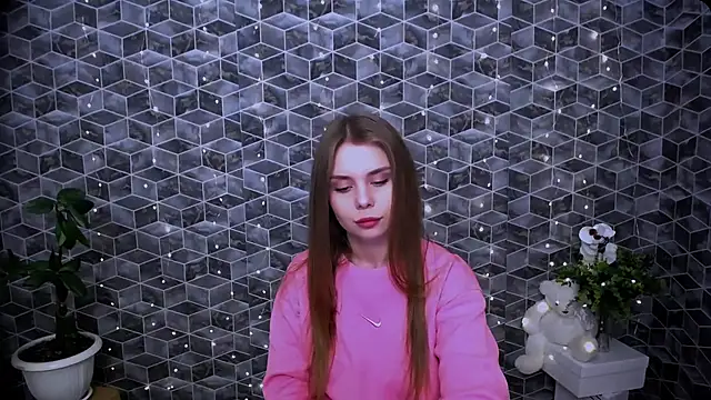 Snapshot of OceanicDawn chatting on 11/18/25, 09:56 OceanicDawn online show from 11/18/25, 09:56