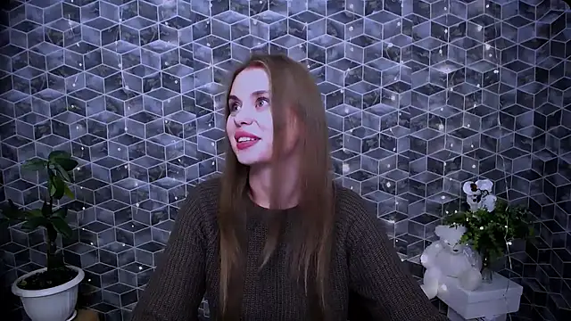 Snapshot of OceanicDawn chatting on 11/24/25, 10:15 OceanicDawn online show from 11/24/25, 10:15