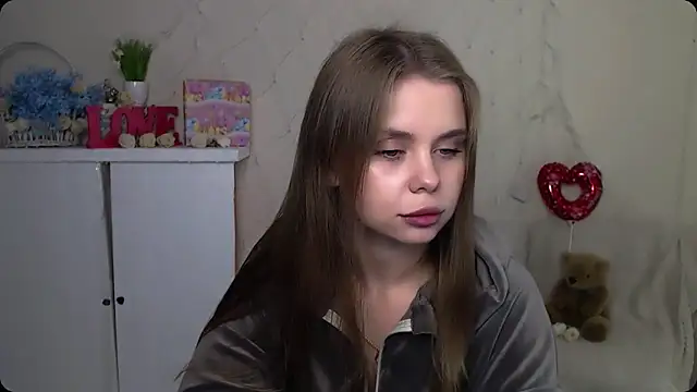 Snapshot of OceanicDawn chatting on 10/06/25, 07:31 OceanicDawn online show from 10/06/25, 07:31