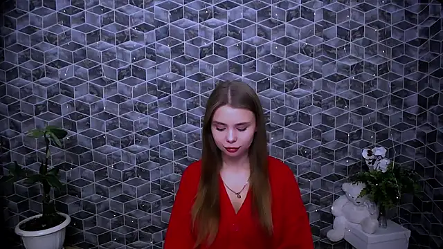 Snapshot of OceanicDawn chatting on 12/04/25, 07:18 OceanicDawn online show from 12/04/25, 07:18