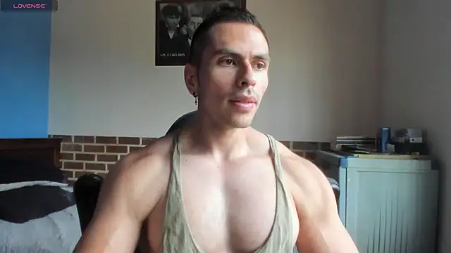 Snapshot of justinkarter chatting on 06/30/26, 04:18 justinkarter online show from 06/30/26, 04:18