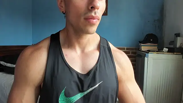 Snapshot of justinkarter chatting on 02/04/26, 04:24 justinkarter online show from 02/04/26, 04:24