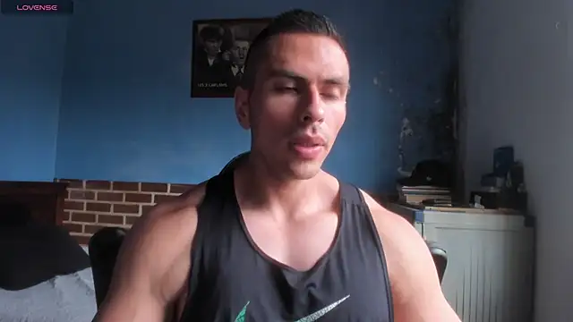 Snapshot of justinkarter chatting on 05/22/26, 05:55 justinkarter online show from 05/22/26, 05:55