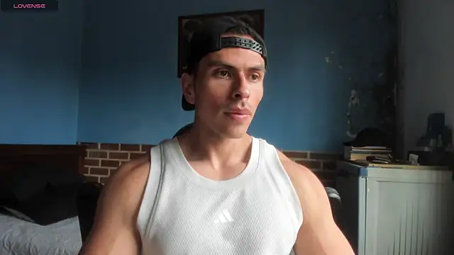 Snapshot of justinkarter chatting on 05/15/26, 05:55 justinkarter online show from 05/15/26, 05:55