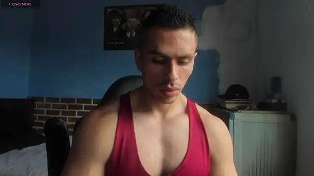 Snapshot of justinkarter chatting on 06/11/26, 06:38 justinkarter online show from 06/11/26, 06:38