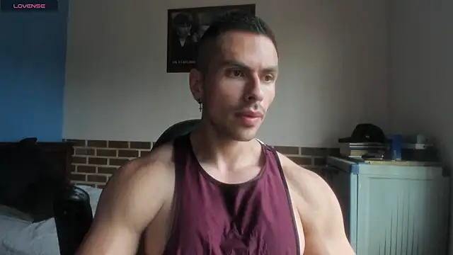 Snapshot of justinkarter chatting on 07/09/26, 04:17 justinkarter online show from 07/09/26, 04:17