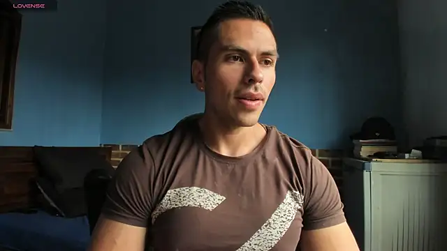 Snapshot of justinkarter chatting on 09/26/25, 05:42 justinkarter online show from 09/26/25, 05:42