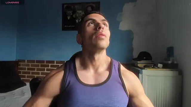 Snapshot of justinkarter chatting on 06/13/26, 02:48 justinkarter online show from 06/13/26, 02:48