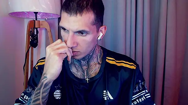 Shane Clay online show from 10/28/25, 01:50