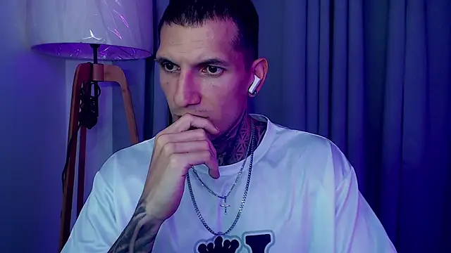 Shane Clay online show from 10/21/25, 01:38