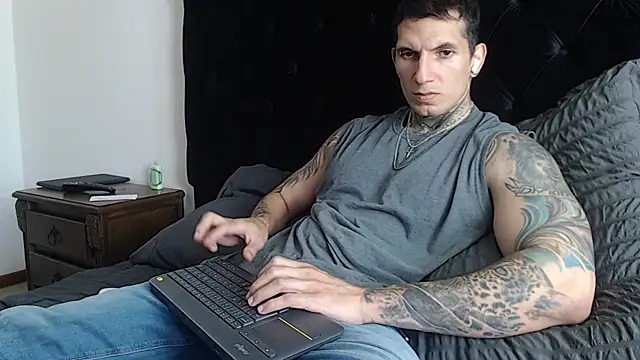 Shane Clay online show from 01/05/26, 06:11