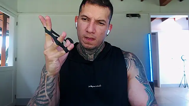 Shane Clay online show from 05/14/26, 06:27