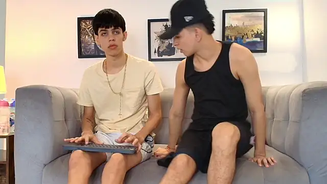 TWINKS FRIENDS online show from 03/22/26, 01:23