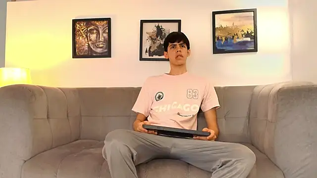 TWINKS FRIENDS online show from 03/31/26, 01:13