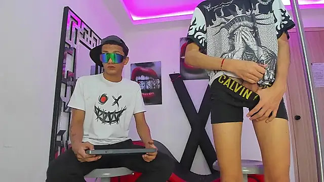 TWINKS FRIENDS online show from 10/10/25, 07:20