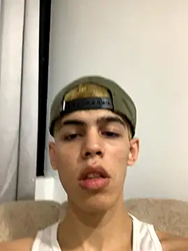 TWINKS FRIENDS online show from 11/22/25, 01:15