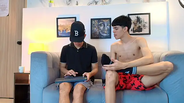 TWINKS FRIENDS online show from 02/28/26, 01:22