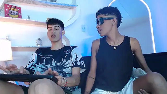 TWINKS FRIENDS online show from 09/13/25, 01:27
