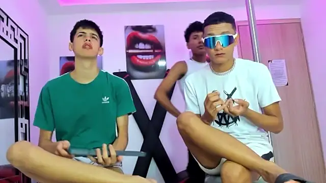 TWINKS FRIENDS online show from 10/31/25, 07:27