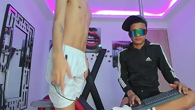 TWINKS FRIENDS online show from 09/30/25, 07:25