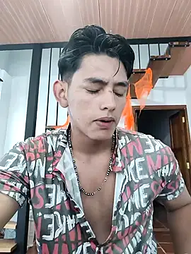 Snapshot of Hiroshi_Shen chatting on 11/08/25, 11:25 Hiroshi Shen online show from 11/08/25, 11:25