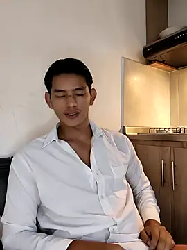 Snapshot of Hiroshi_Shen chatting on 09/23/25, 11:28 Hiroshi Shen online show from 09/23/25, 11:28