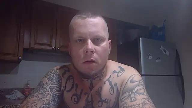 Snapshot of tattedpipeliner chatting on 11/05/25, 02:36 tattedpipeliner online show from 11/05/25, 02:36