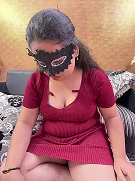 Iampriyaaa15 online show from 03/25/26, 06:13