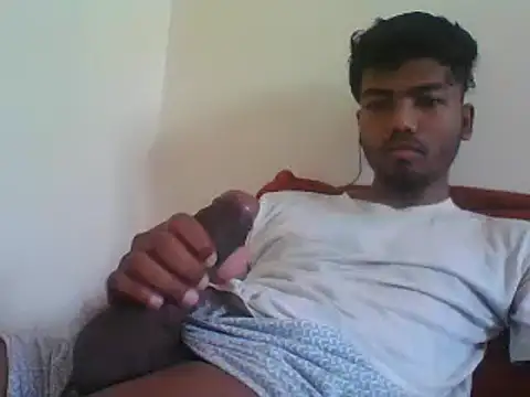 Snapshot of young_dickkk chatting on 06/05/26, 04:06 young dickkk online show from 06/05/26, 04:06