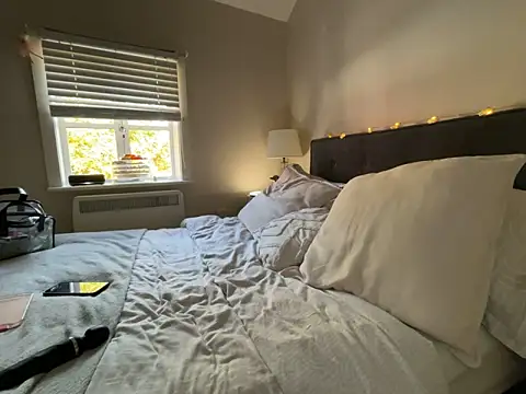 FrancescaXO online show from 10/22/25, 12:04